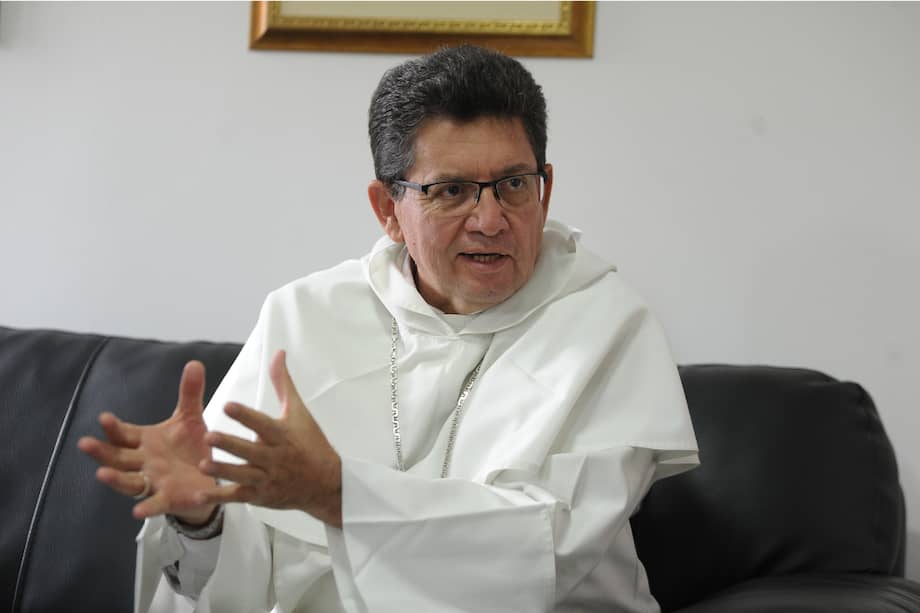 El arzobispo de Popayán y vicepresidente de la Conferencia Episcopal, monseñor Omar Sánchez, aseguró que el país necesita que sus líderes serenen los ánimos.