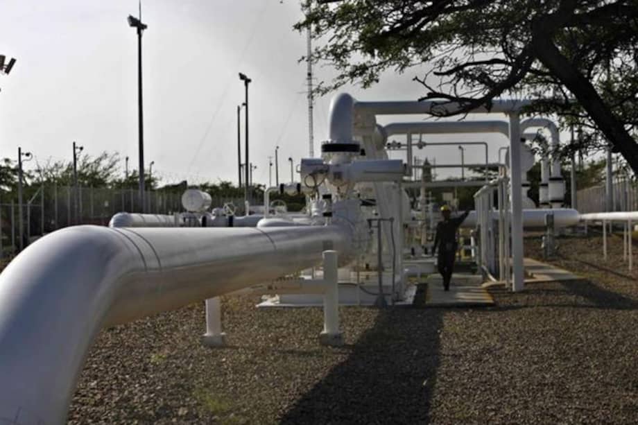 La producción petrolera de Venezuela vuelve a crecer con timidez.