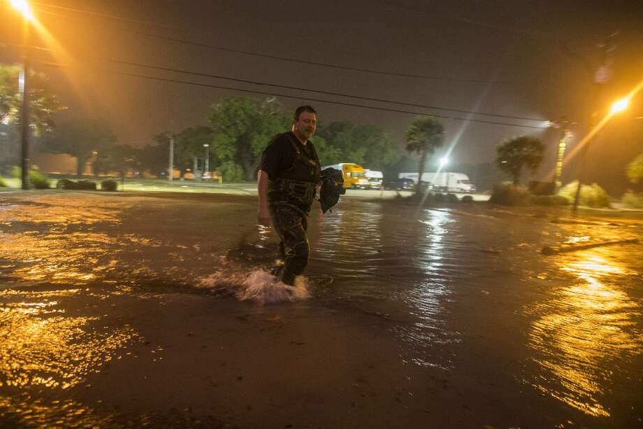 Más de 100.000 personas se encontraban sin embargo privadas de servicio eléctrico por los efectos de Nate / AFP