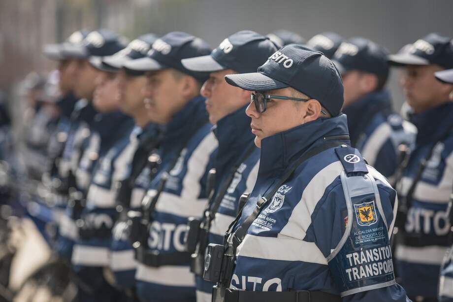 141 nuevos agentes civiles de tránsito.