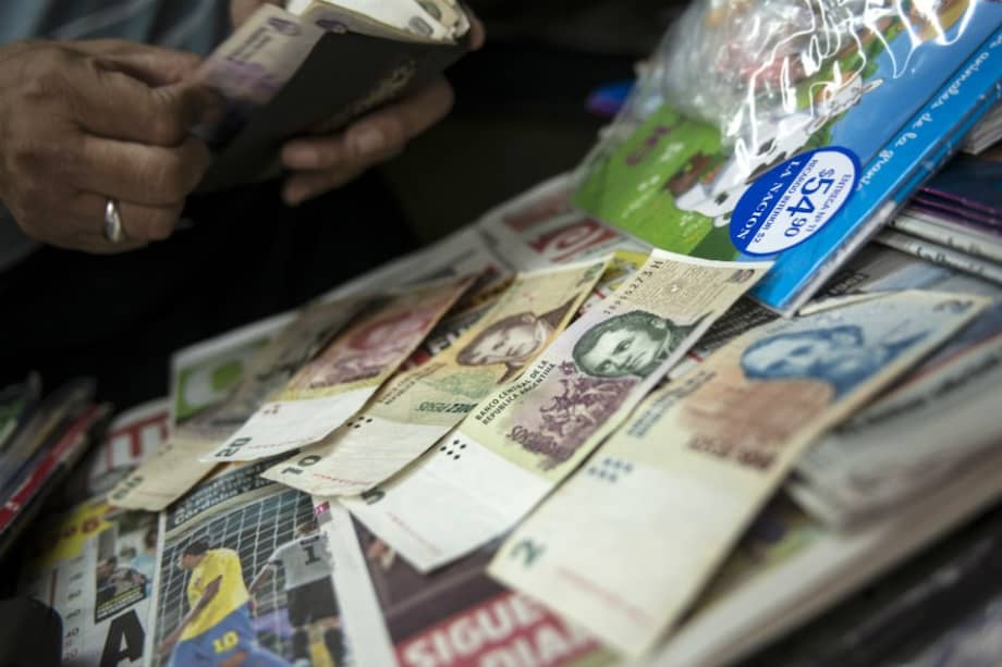 Desplome de divisas de países emergentes vuelve a castigar a Europa