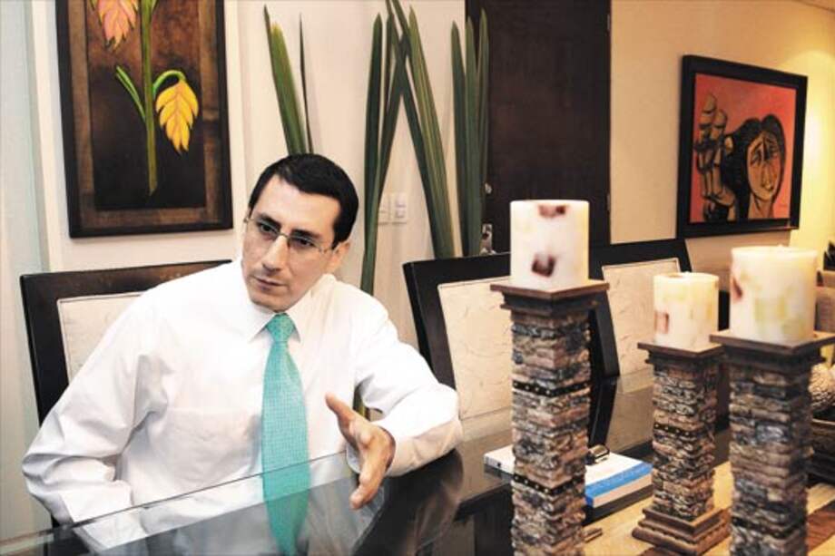 Jimmy Chamorro se perfila como cabeza de La U en lista al Senado