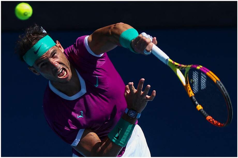 El español Rafael Nadal avanzó a cuartos de final en el Abierto de Tenis de Australia 2022.