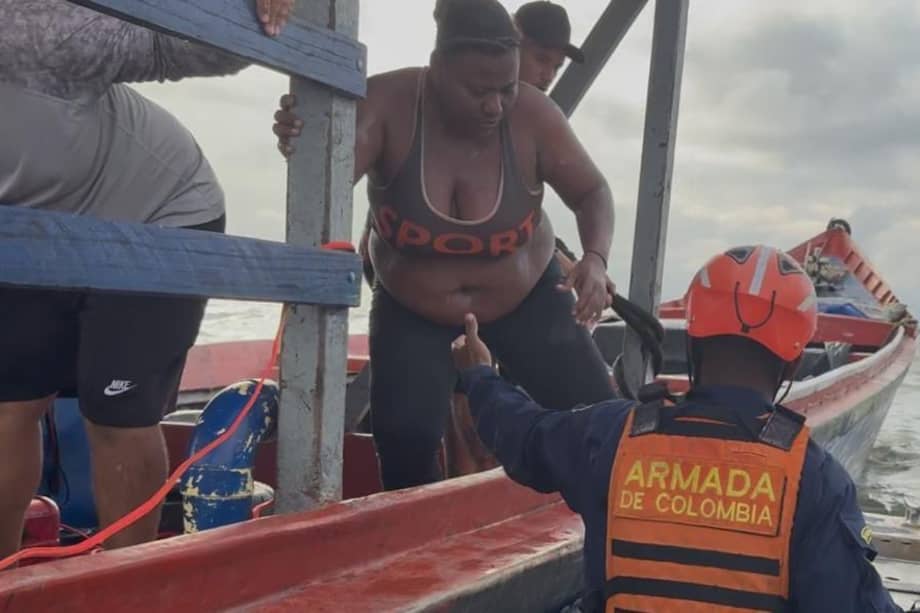 Además de la pérdida de la motonave y elementos de construcción que se transportaban, los tripulantes sufrieron heridas.