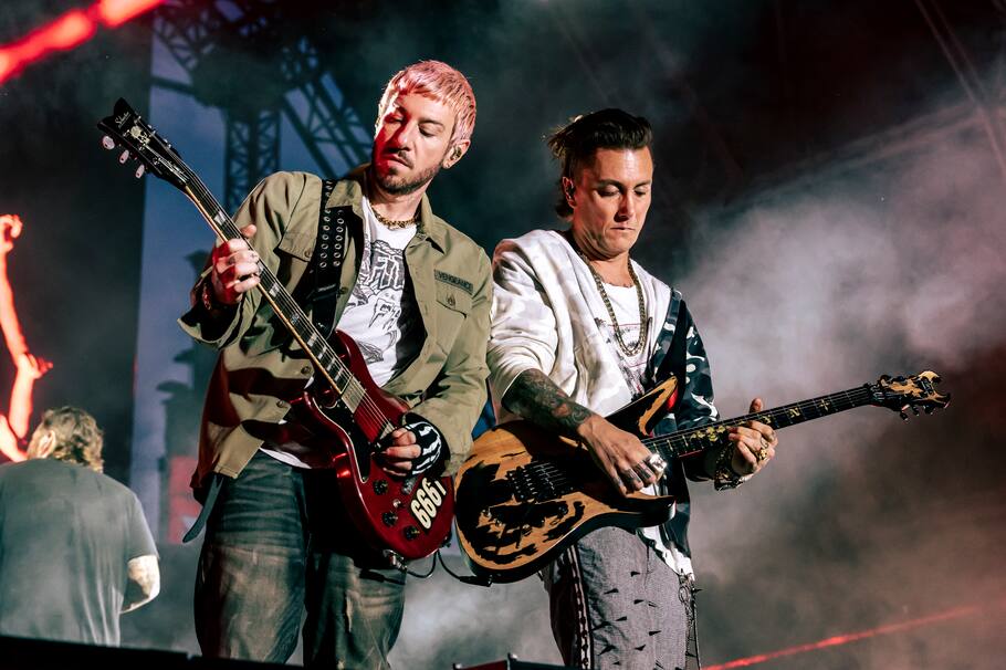 “Vengado siete veces”, es la traducción que se puede hacer de este grupo proveniente de Huntington Beach, California.