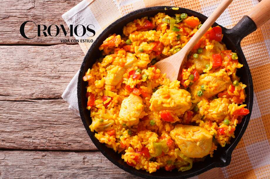 Prepara estas 3 deliciosas recetas con pollo desmechado y disfruta del increíble sabor de esta proteína.