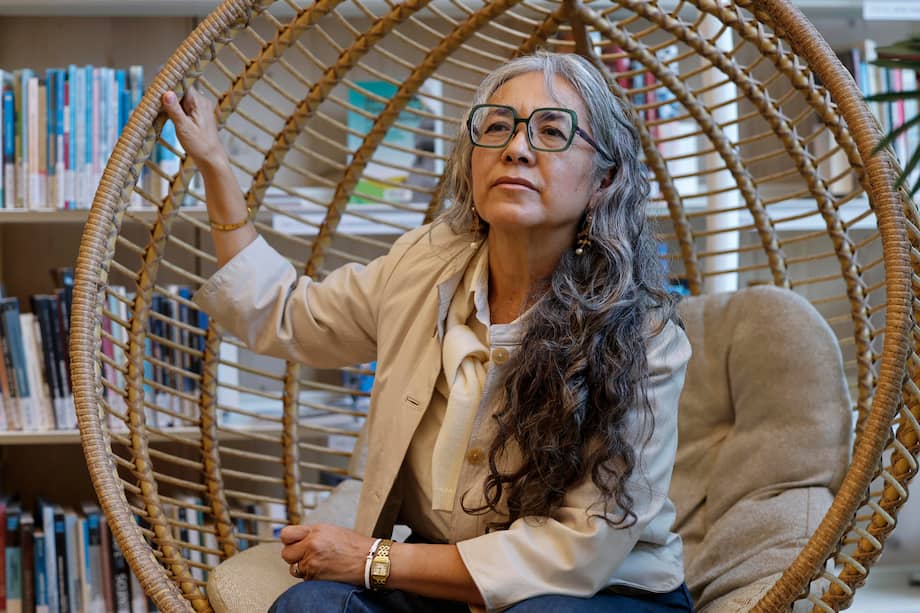 Entre las opcionadas hispanohablantes está la autora mexicana Cristina Rivera Garza.