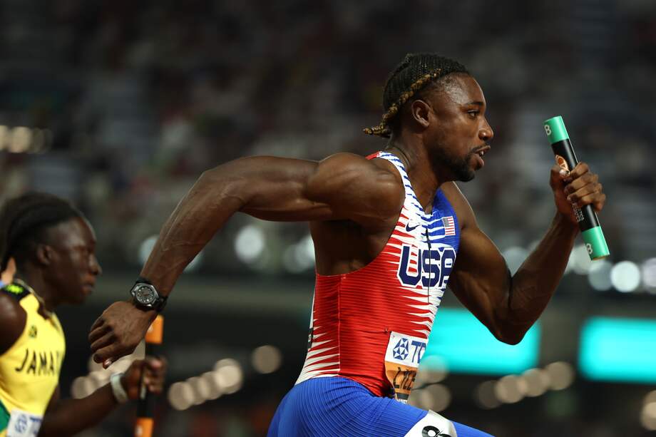 Noah Lyles durante la final de los 4x100 metros del Mundial de Atletismo en Budapest, Hungría.
