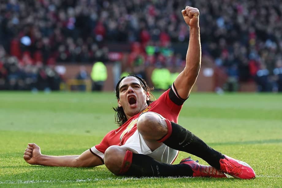 Radamel Falcao celebra su cuarto gol con el Manchester United. Foto: AFP