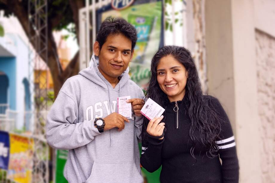 LottoSun comprará los boletos oficiales en tu nombre, los escaneará y los subirá a tu cuenta personal antes del sorteo.