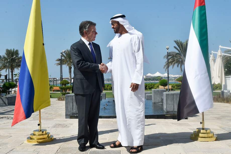El presidente Juan Manuel Santos con el Príncipe Heredero de Abu Dhabi, Sheikh Mohammed bin Zayed Al Nahyan. / César Carrión / SIG