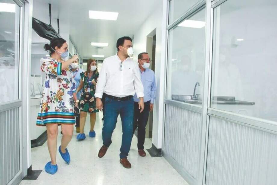 El alcalde de Villavicencio, Felipe Harman, durante la inauguración de la clínica Carlos Nieto. / Alcaldía de Villavicencio