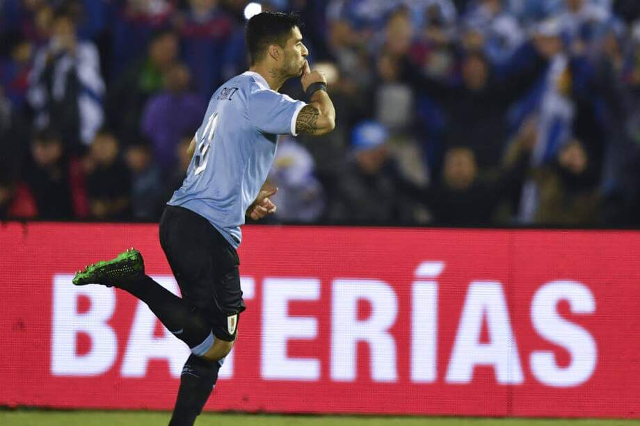 Suárez volvió a jugar luego de su operación de rodilla. / AFP