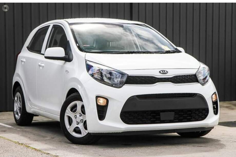 Al tratarse de modelos más ligeros y con dimensiones compactas, suelen consumir menos combustible que un sedán tradicional.