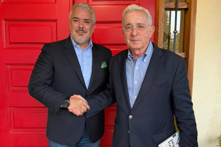 Se reunieron los expresidentes Iván Duque y Álvaro Uribe.