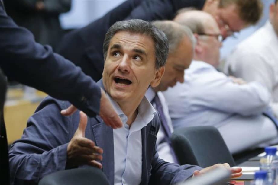 En la imagen aparece el ministro griego de Finanzas, Euclides Tsakalotos. / EFE