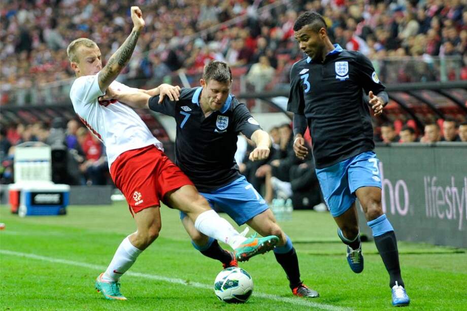 Traba para los ingleses en Varsovia / AFP