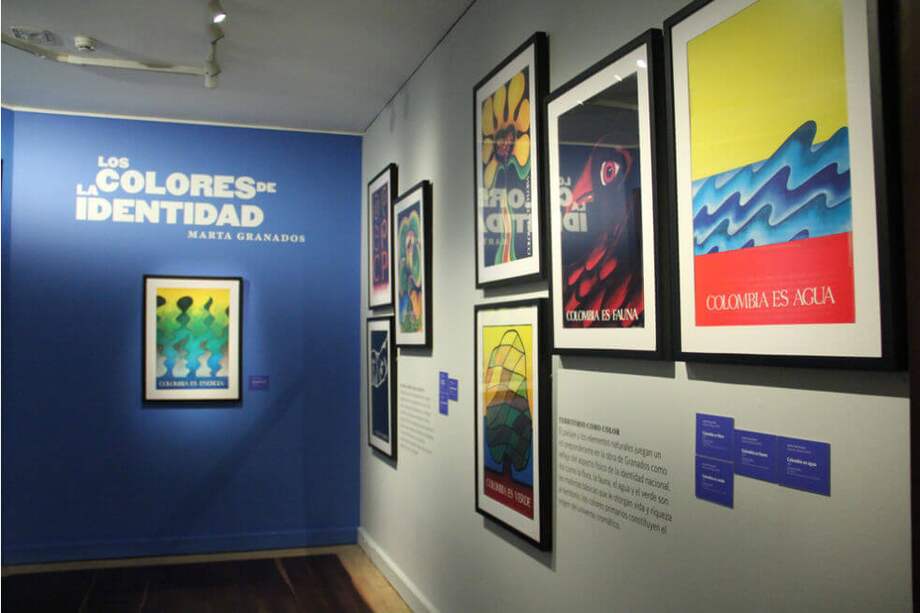 Los visitantes podrán apreciar la serie de ocho carteles y los bocetos preparatorios de la obra de Marta Granados, en donde se destaca el proceso de elaboración de su lenguaje gráfico. / Cortesía