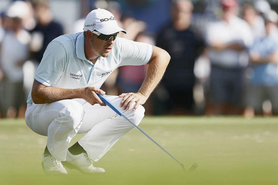 Henrik Stenson se afianza en el liderato del Tour Championship