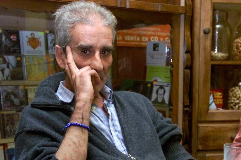 Nacido en Madrid, el 16 de junio de 1948, e hijo del gran poeta astorgano Leopoldo Panero, una de las mejores voces líricas de postguerra, y la escritora y actriz Felicidad Blanc, era hermano del también poeta Juan Luis Panero y de "Michi" Panero.