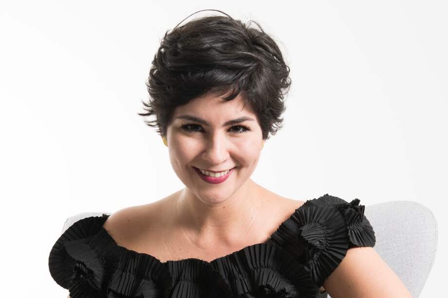 La invitación de Sylvia Ramírez con su libro es a vivir cada día como si fuera el primero. / Cortesía