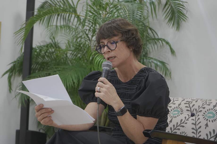 Para Bertrand existe “un choque de visiones” entre el mundo infantil y adulto, pero ese choque, lejos de resultarle intimidante, le parece fecundo: “es una oportunidad de encuentro”.