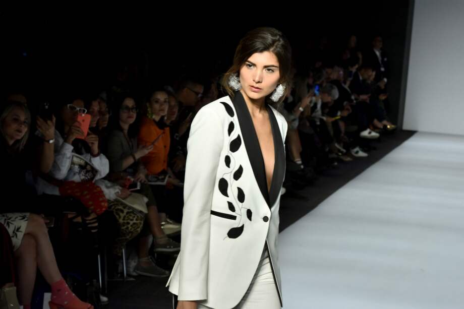 Imagen del desfile "Las costuras del alma", de Socarrás. / Cortesía