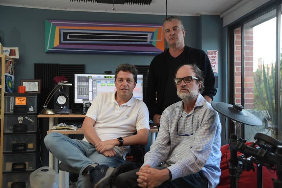 Juan Pablo Cuevas, Karl Troller y Eduardo Arias son el motor de la Orquesta Sinfónica de Chapinero. / Cristian Garavito - El Espectador