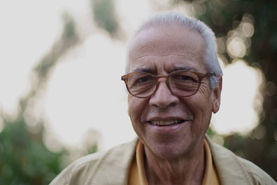 Por más de once años, Julián Estrada escribió su columna “Máquina de moler” con el seudónimo de Doña Gula. / Archivo particular