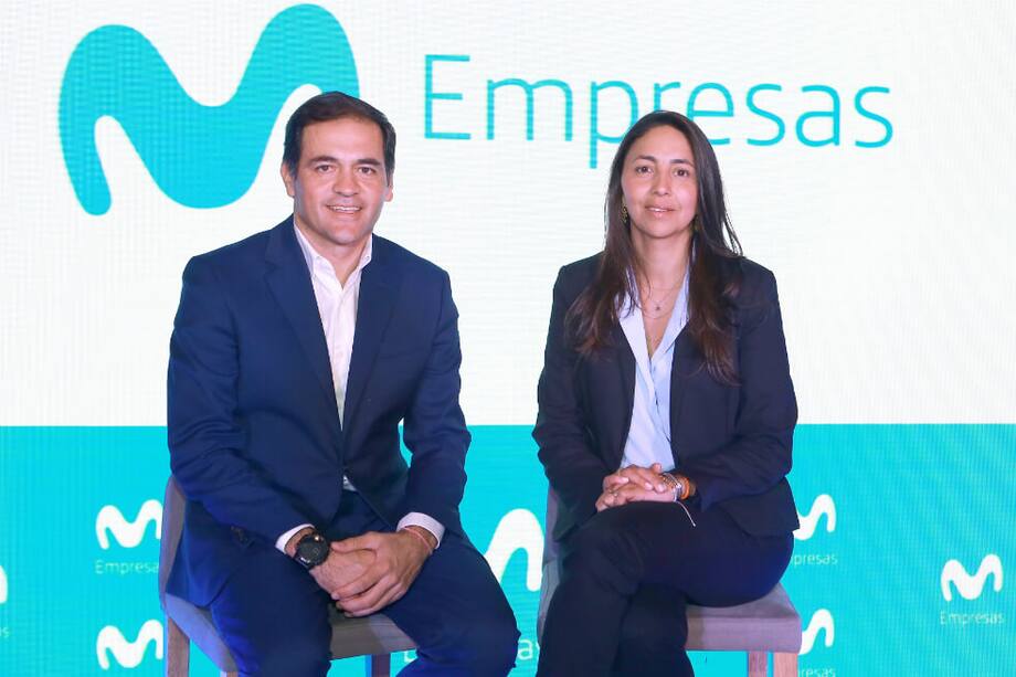 Fabián Hernández, Presidente CEO de Telefónica Movistar y Carolina Navarrete, durante la presentación de la marca “Movistar Empresas”. / Cortesía