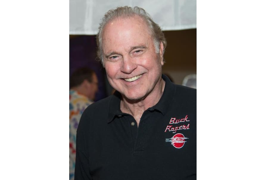 El actor murió tras una batalla contra el cáncer. Su esposa confirmó la noticia.