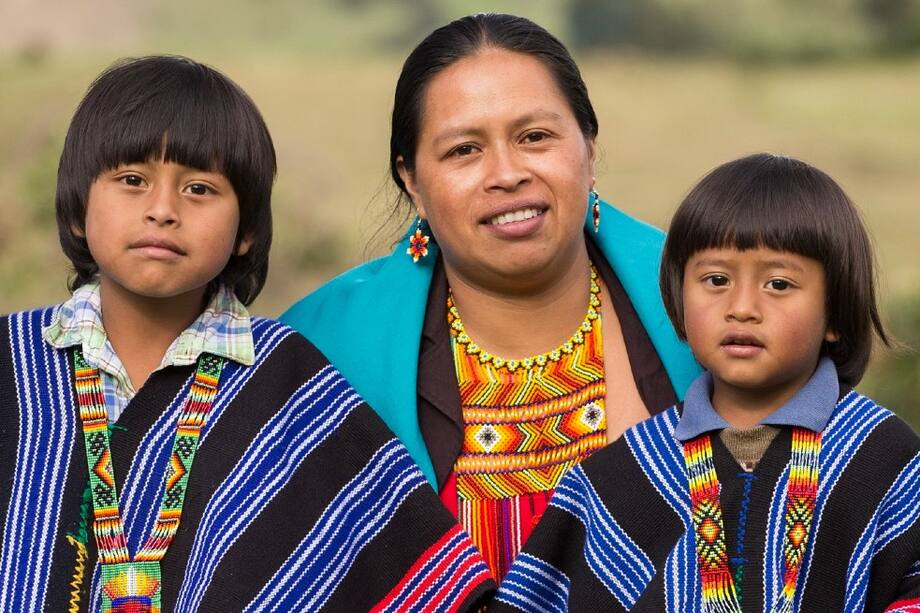 En esta edición participan 300 artesanos, 100 de ellos provenientes de comunidades étnicas de todo el país.