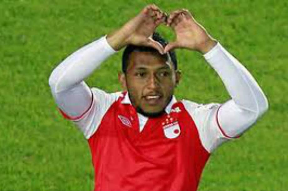 Carlos Valdés, defensa centra de Santa Fe y Selección Colombia.