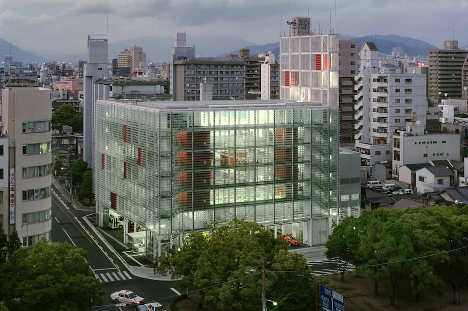 Imagen de referencia. Estación de bomberos Hiroshima del arquitecto japonés Riken Yamamoto, ganador del Premio Pritzker 2024.