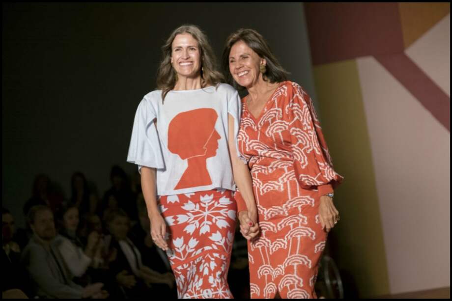 Mónica Holguín y Pepa Pombo en la inauguración de Colombiamoda 2017.