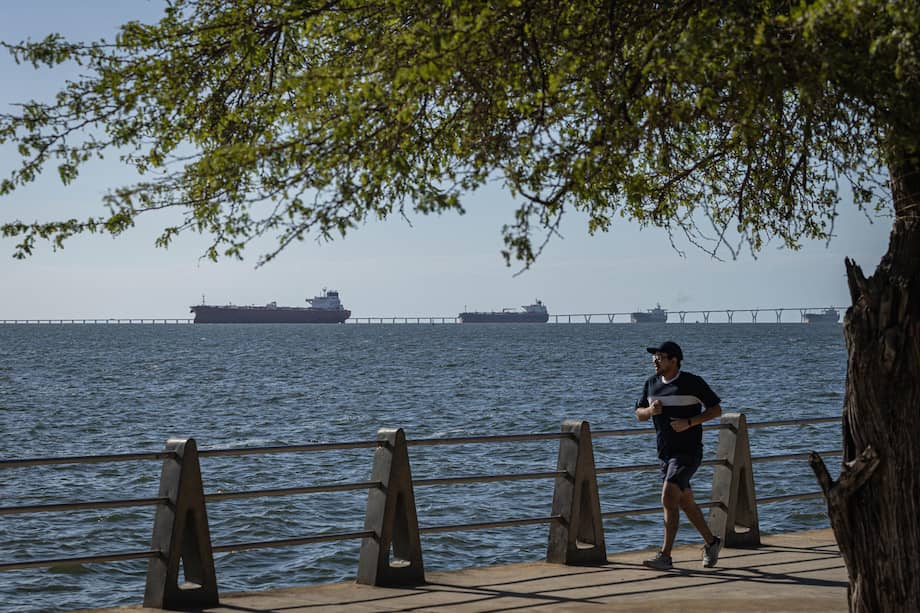 Aunque Donald Trump pidió a las compañías estadounidenses invertir en la reconstrucción del sector tras la captura de Nicolás Maduro, ejecutivos de Exxon y el Instituto Americano del Petróleo insisten en que la seguridad es condición clave para regresar.