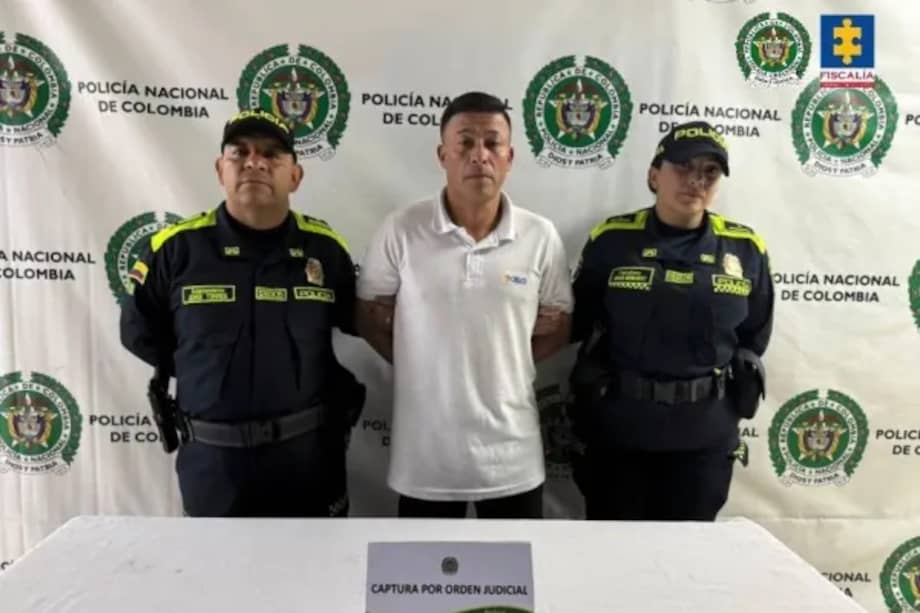 El sujeto se hizo pasar por un integrante del cuerpo de seguridad del conjunto en el que residía su expareja para agredirla. Los hechos ocurrieron en enero de 2026.