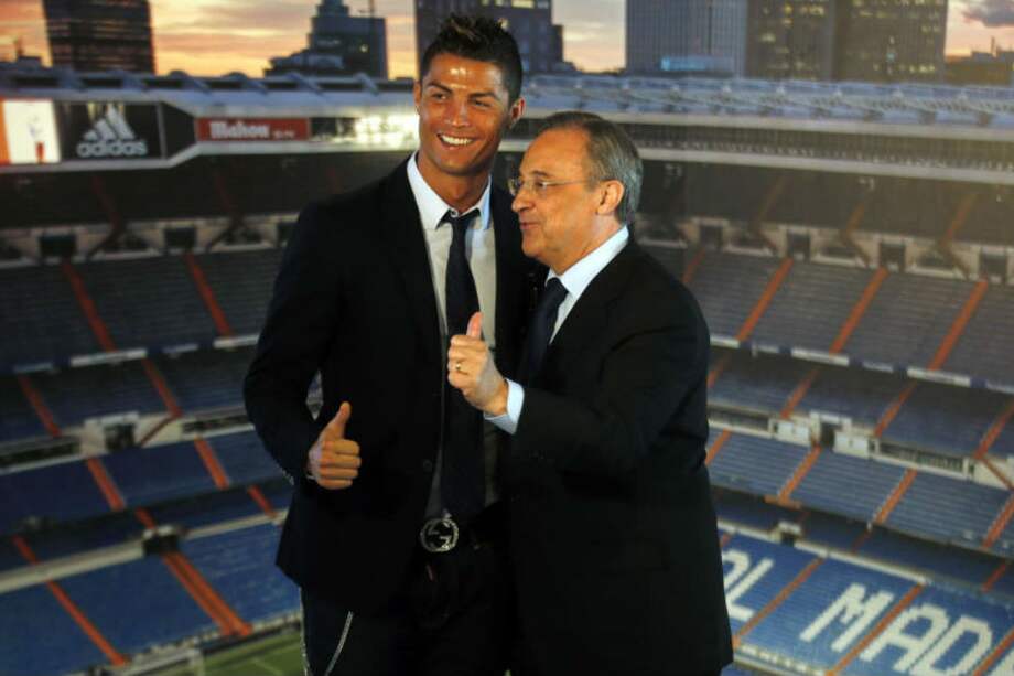 Cristiano Ronaldo y Florentino Pérez. / AFP