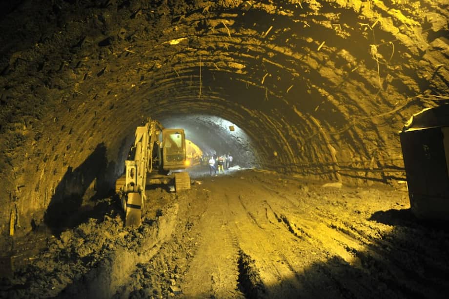 Carlos Collins seguirá con el túnel de La Línea tras lograr principio de acuerdo para terminar obras