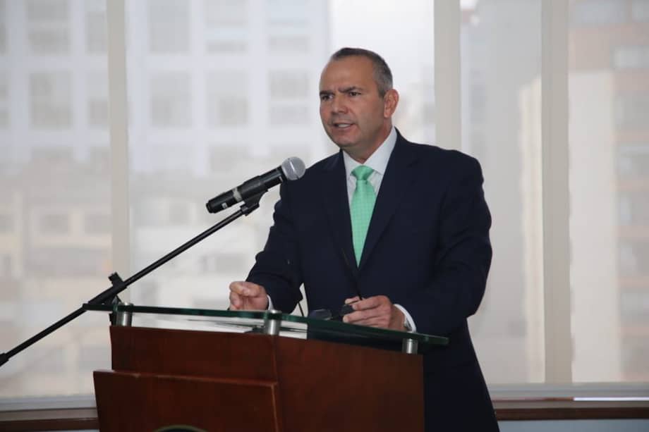 El mayor general (R) Javier Alberto Ayala Amaya, fue elegido como rector de la Universidad Militar Nueva Granada por el Consejo Superior Universitario.
