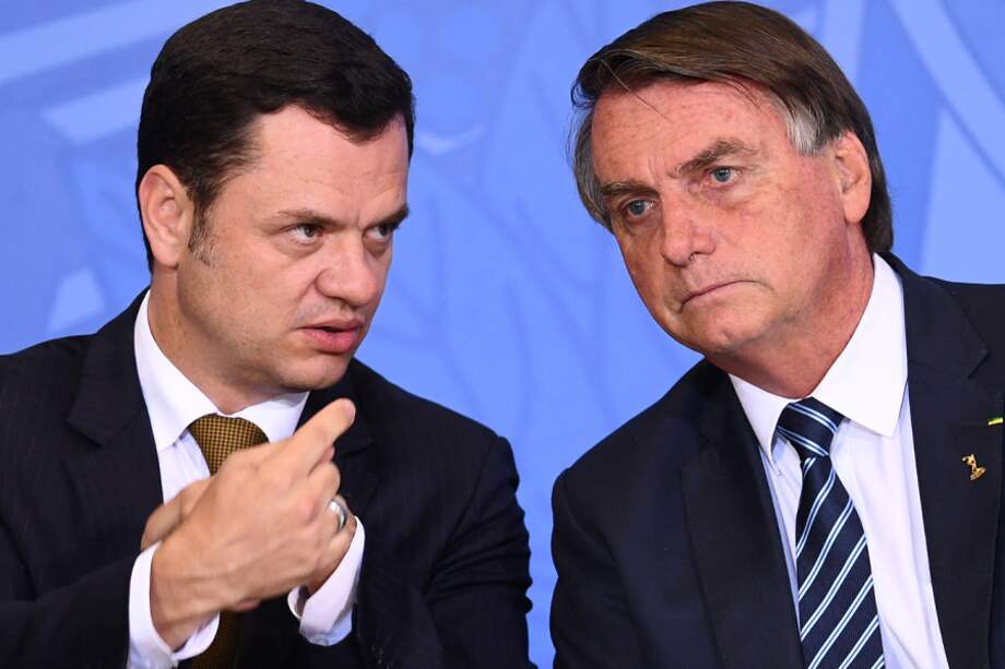 El exministro de Justicia y Seguridad Pública, Anderson Torres, y el expresidente, Jair Bolsonaro, son investigados por el intento de golpe en Brasilia.