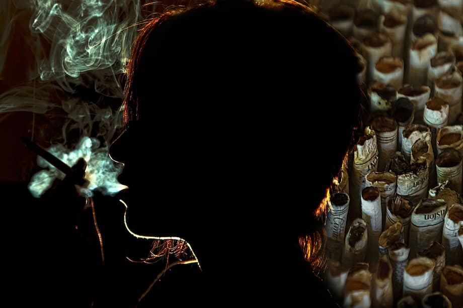 Según la OMS, el cigarrillo está asociado con el 13, 8 % de riesgo atribuirble al cáncer en general.