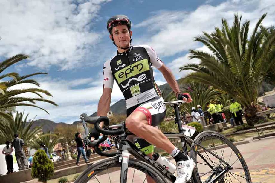 El español Óscar Sevilla, segundo ayer en Dosquebradas, es el gran favorito para ganar la edición 64 de la Vuelta a Colombia Supérate Intercolegiados, liderada por Miguel Ángel Rubiano. / Luis Ángel