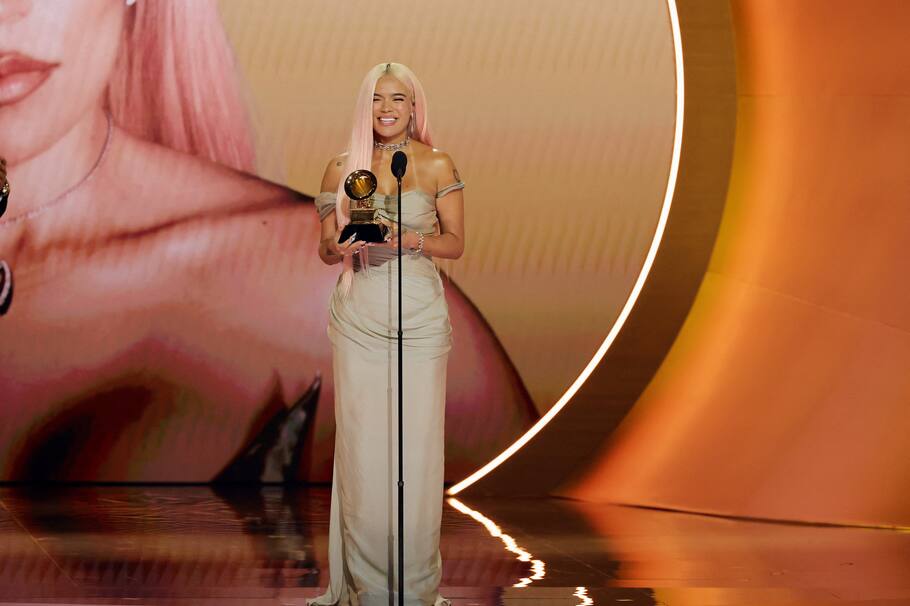 La cantante colombiana Karol G fue galardonada con un premio Grammy en la categoría de Mejor Álbum de Música Urbana por "Mañana será bonito".