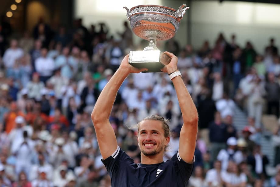 El alemán derrotó al italiano Flavio Cobolli en una intensa final de cinco sets para conquistar por primera vez Roland Garros y estrenar su palmarés de Grand Slam tras varios intentos fallidos en las grandes citas.