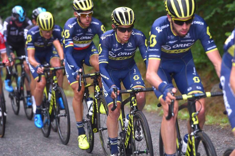 Esteban Chaves junto a sus compañeros de equipo del Orica Scott / Tim De Waele / Orica