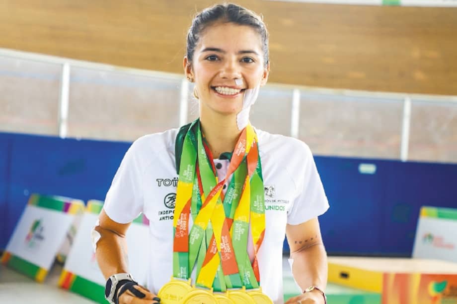La ciclista antioqueña Lina Hernández conquistó cuatro oros en pista y uno en ruta. / Carlos Cruz