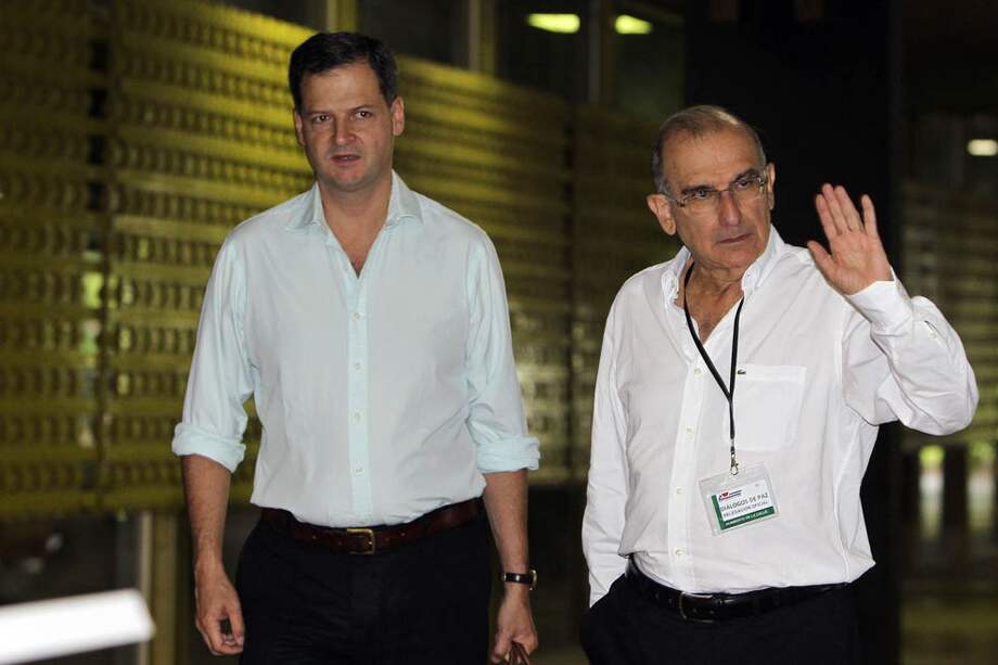 Humberto de la Calle y Sergio Jaramillo, en los tiempos de la negociación de la paz en La Habana.