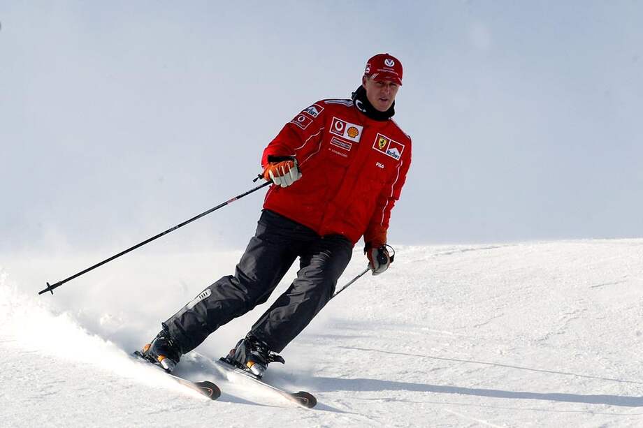 Uno de los ‘hobbies’ de Schumacher era esquiar, y justamente haciéndolo tuvo hace un año un grave accidente cuyas consecuencias aún son inciertas. / AFP