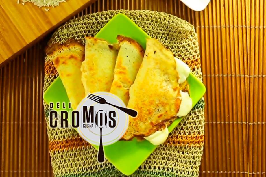 Arepa de arroz rellena de queso, para una tarde entre amigas